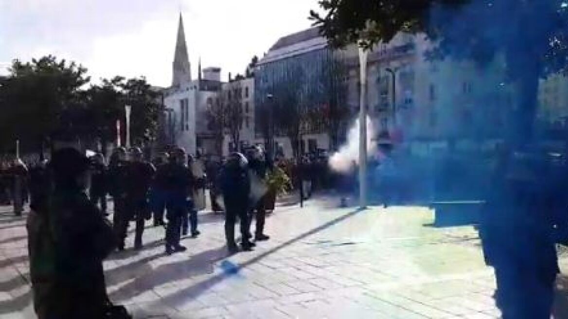 Γαλλία: Χημικά και διαπληκτισμοί σε διαδήλωση κατά της Λεπέν στη Ναντ